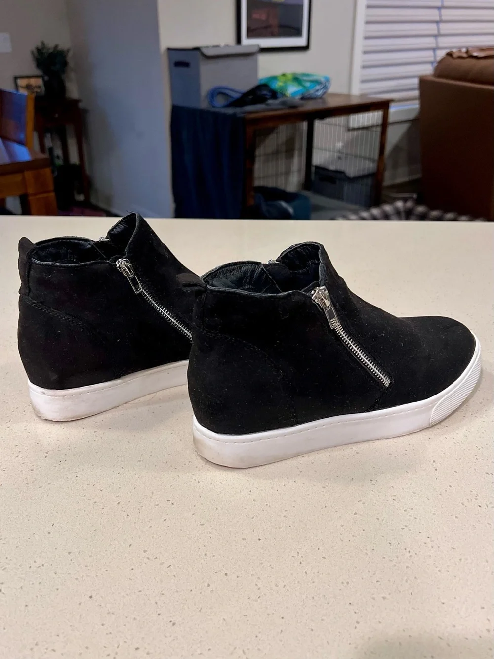 Soda Black Suede Platform Sneaker Booties with Silver Zippers Women's Size 9